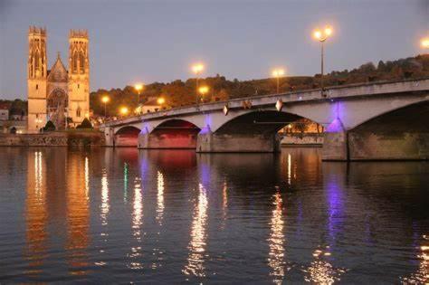 Le Studio Pont-à-Mousson Eksteriør bilde